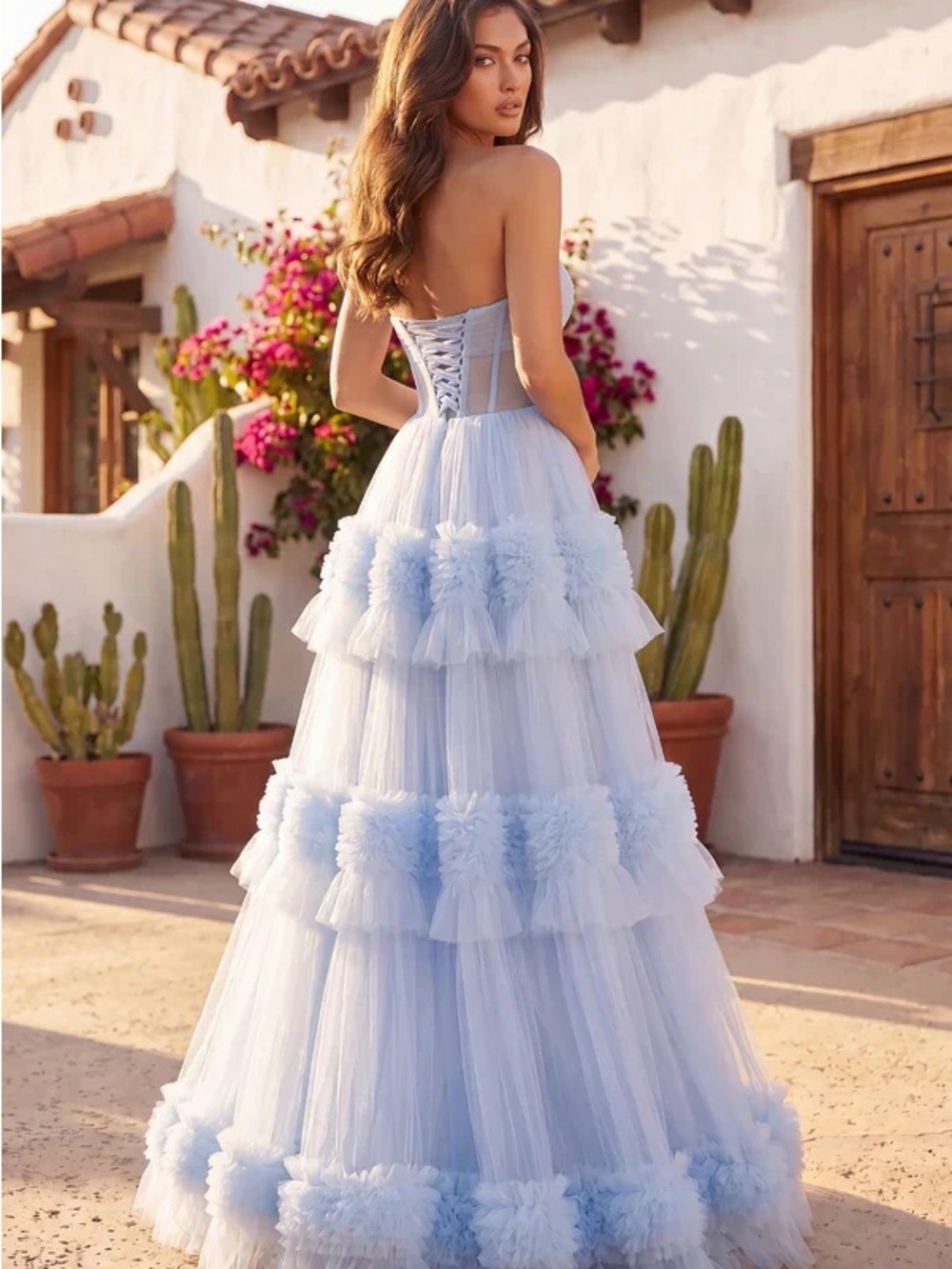 KOS COUTURE - Picture 2 of 3
